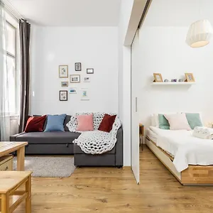 Apartment Paco&orsi's Homey Cosy In The City Center, Budapest