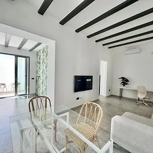 Piso Con Patio,mascotas Aptas Alcalá de Guadaira